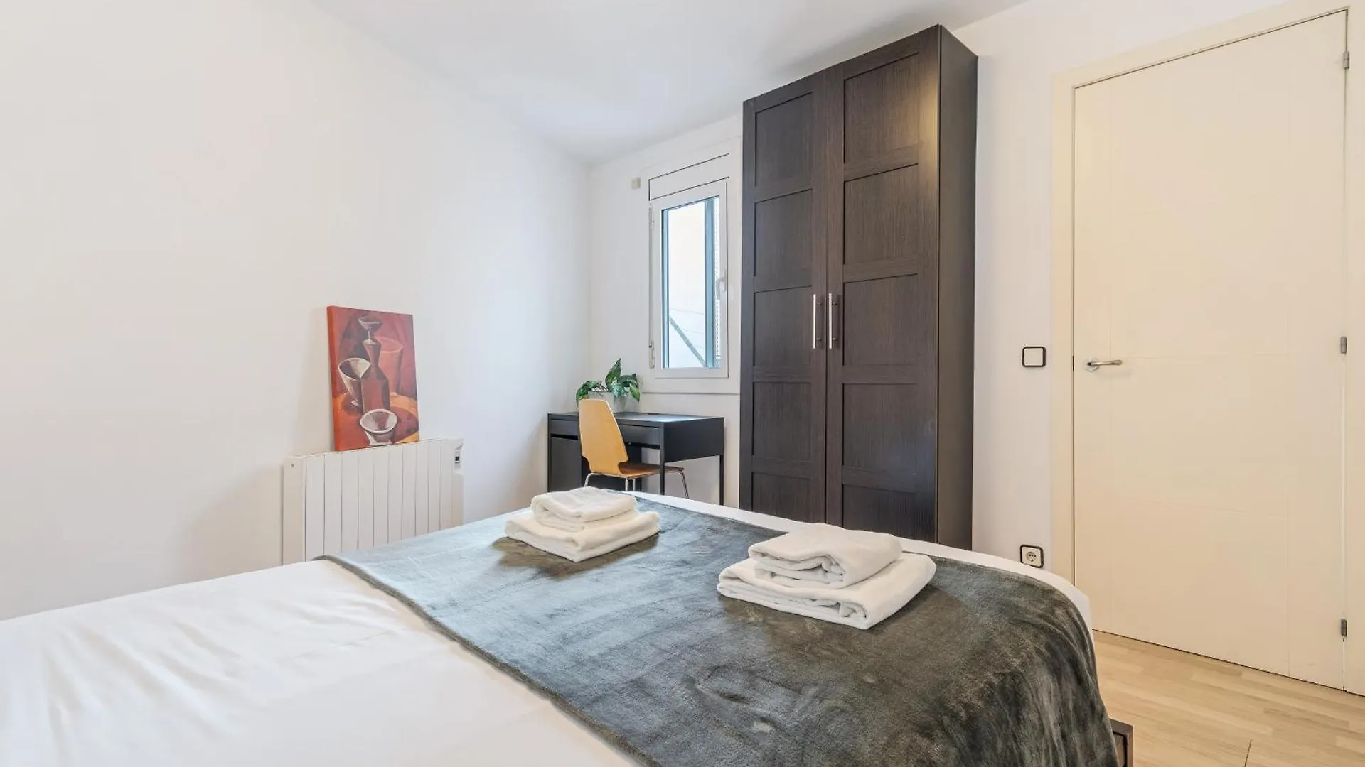 Sagrada Familia Avenida Gaudi Views&Cozy Lounge Apartment